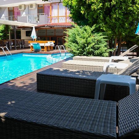 Akladi Family Hotel Черноморец Экстерьер фото