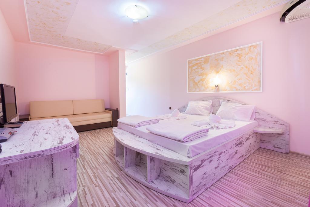 Akladi Family Hotel Черноморец Экстерьер фото